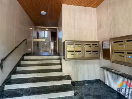 bureaux / local professionnel de 130 m2 centre-ville de sé