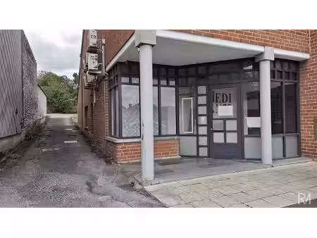 surface commercial de 100m²