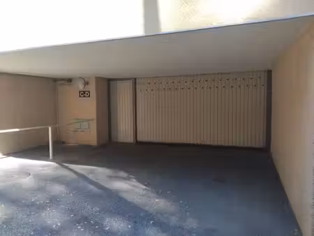 nice-rimiez: grand garage à vendre