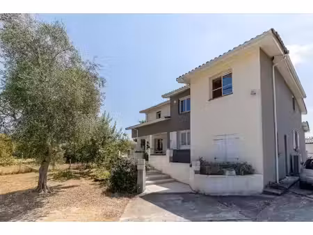 maison t6 200 m² à plaisance-du-touch avec jardin et terrasses