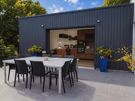 maison rénovée à semblançay 170 m² au sol - 5 chambres - terrain de 5 640 m² parfait pour 