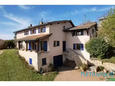 villa d'env. 220 m²