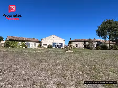 grande maison familiale a la campagne avec dependances vue estuaire