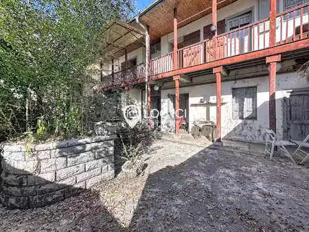 à acheter à nay (64) : grande maison avec balcon 5 pièces
