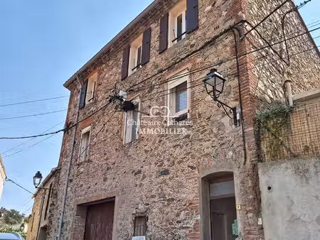 maison de village avec deux appartements avec garage