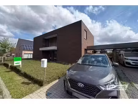 moderne woning met 3 slaapkamers  ruime leefkeuken en zonni…
