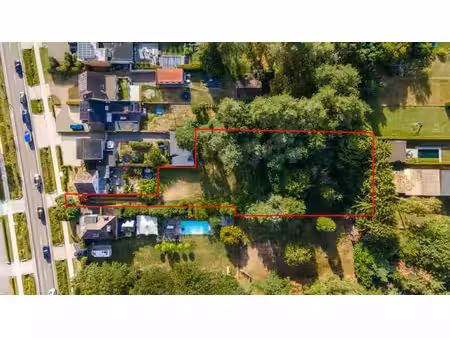 bouwgrond 2510 m² met groene omgeving achteraan