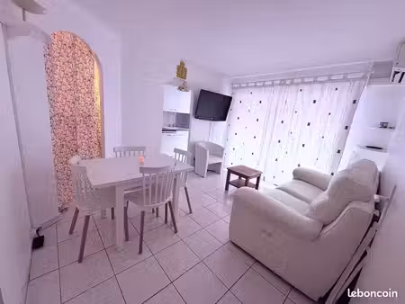 ? cavalaire-sur-mer – f2 55 m² + grande terrasse + box