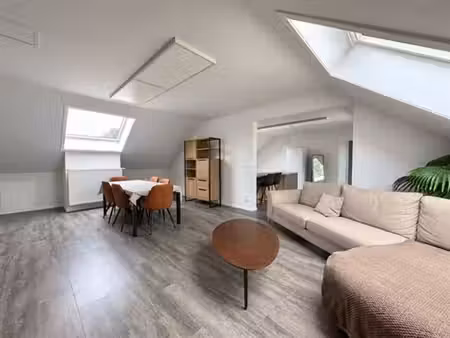 très bel appartement sur 2 niveaux - 1 ch - jardin
