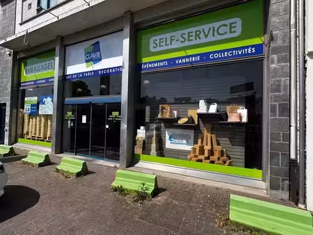 showroom + bureaux à louer - belle fréquention et visibilité
