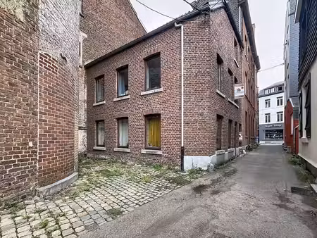 maison unifamiliale