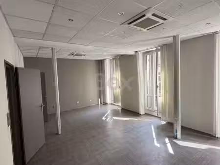 local commercial 155 m²