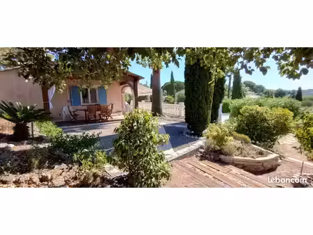 rare quartier tour de mare villa provençale
