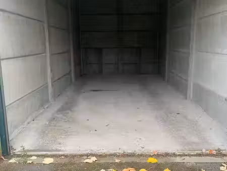 vente garage halluin zone calme