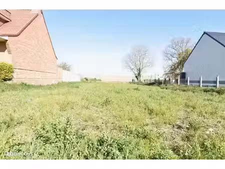 terrain 675 m² bantigny