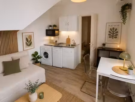 charmant studio 19m² entièrement rénové — lille  quartier calme