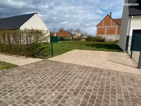 terrain 466 m² russy bemont