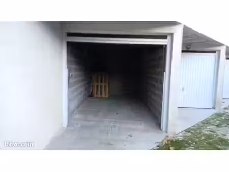 garage a louer sur rognonas