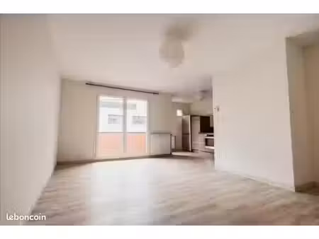 appartement 3 pièces 60 m²