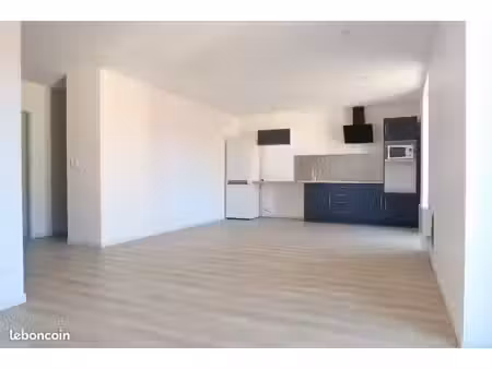 appartement 3 pièces 65 m²