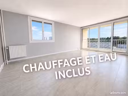 très grand t2 de 70 m² avec balcon et vue dégagée
