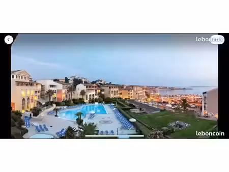 appartement t2 en rez de jardin avec terrasse  parking privé et accès direct plages  mer e