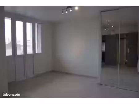 f1bis 23m² balcon métro villejuif léo lagrange