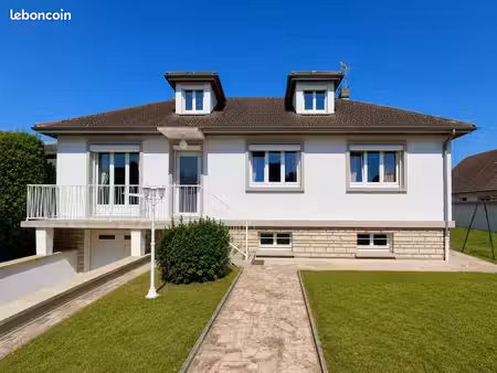 maison 6 pièces 156 m²