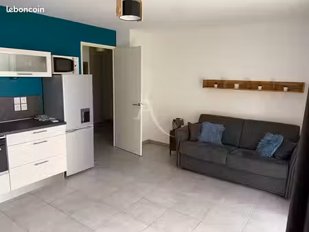 studio 1 pièce 32 m²