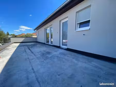 f4  103 m2 dans bâtiment neuf  1er étage