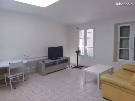 appartement t2 centre-ville de lectoure