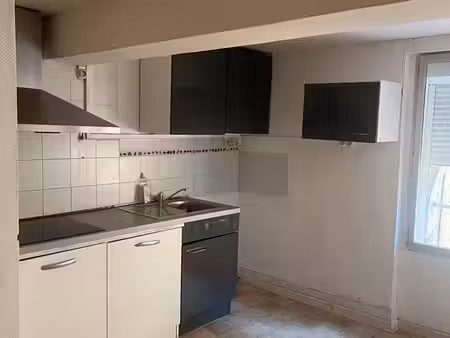 appartement t2 plein centre-ville de lectoure