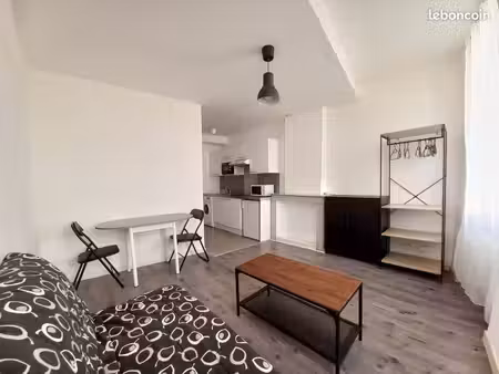 studio 1 pièce 24 m²
