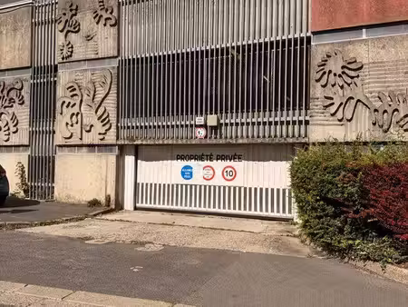 garage sécurisé 20m2 dans propriété privée - centre ville de creil