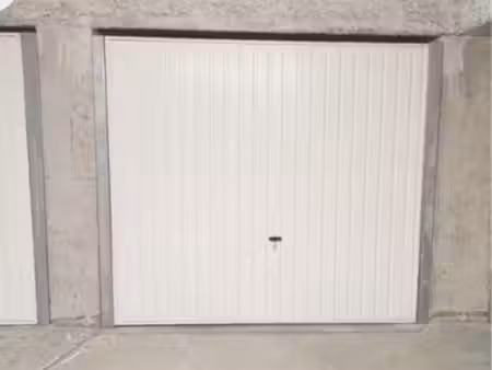 a loue garage