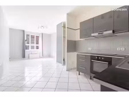 appartement 3 pièces 68 m²