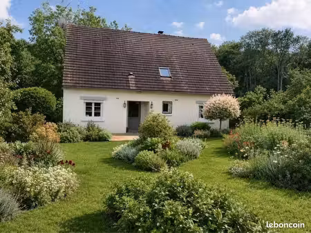 maison individuelle de 145m2 avec jardin de 1500m2