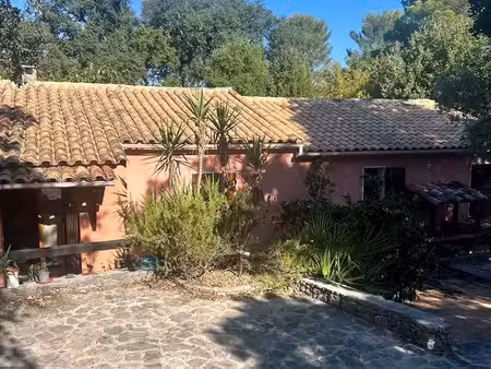 maison 5 pièces de plain pied quartier tour de mare avec travaux à prévoir