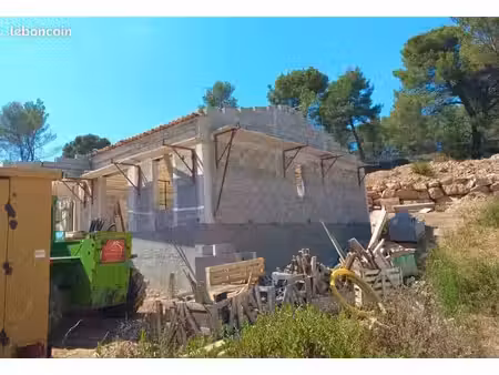villa 4 pièces 110 m²