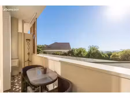 clermont ferrand  63000  appartement 52 m² rénové  balcon  cave  parking 137 500 fai