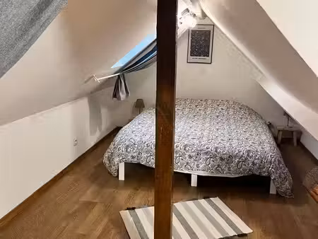 à louer – duplex meublé à beauvais – 650 / mois hors charges