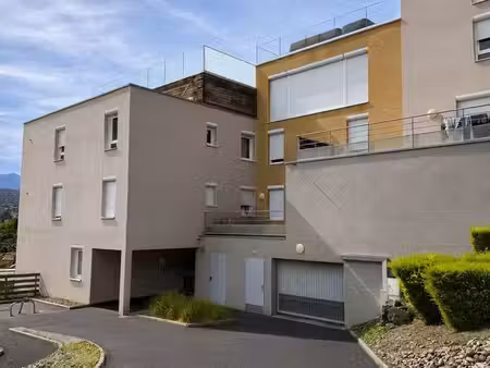 magnifique t3 70 m² avec terrasse et parking