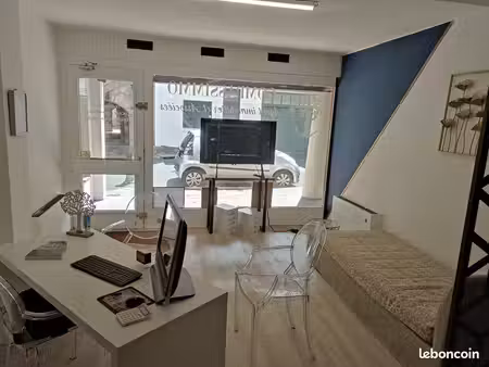 local commercial