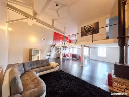 loft/atelier/surface 2 pièces 135 m²