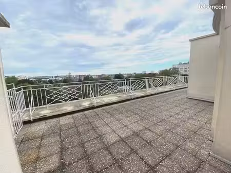 duplex 5 pièces 223 m²