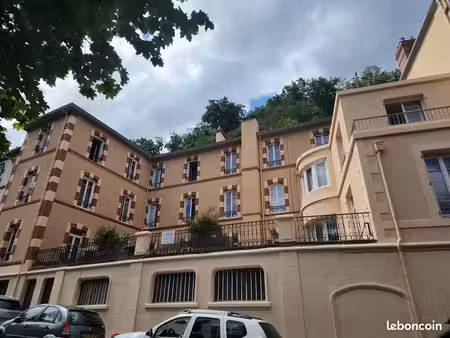 duplex t5 de 150m² derniers etages d’un immeuble classe  calme et lumineux  avec superbe v