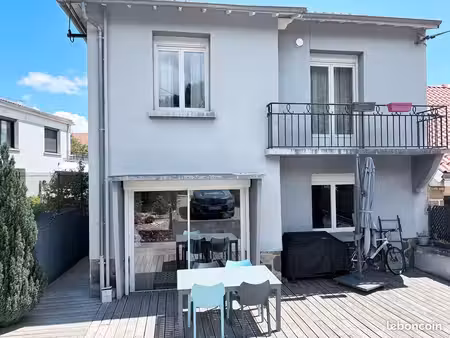 maison 135 m² - 4 chambres - terrain 764 m² - ceyrat