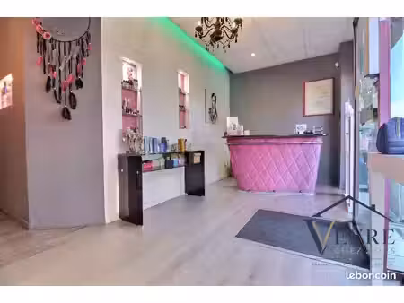 institut de beauté  fond de commerce 46 m² clermont-ferrand