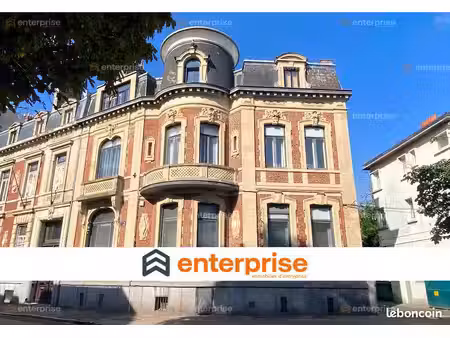 bureaux 450 m²