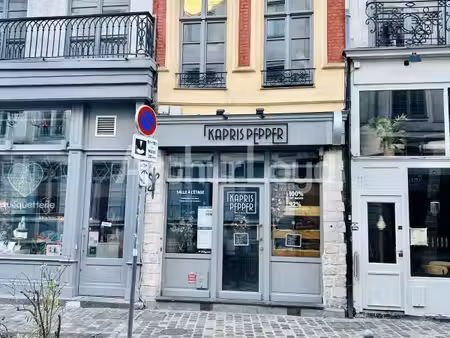 local commercial 98 m²